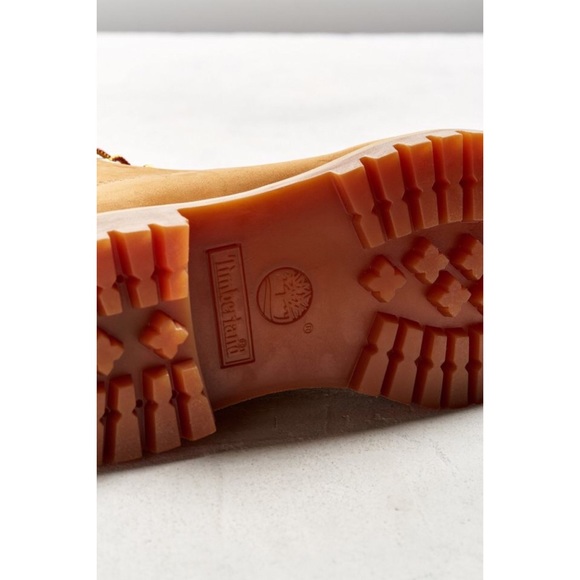 Urban Outfitters x Timberland Premium 6 Inch Waterproof Classic Work Boots - Picture 6 of 11